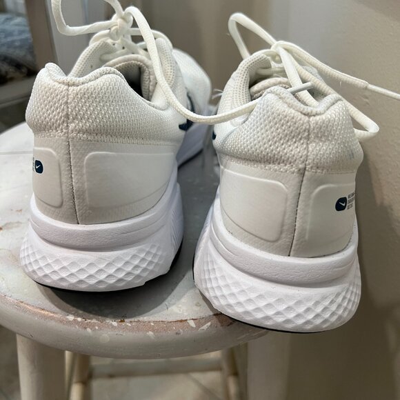 Nike Nuevo Run Swift 2 CU3517-101 Mens White Mesh Athletic Running Shoes - Picture 8 of 9